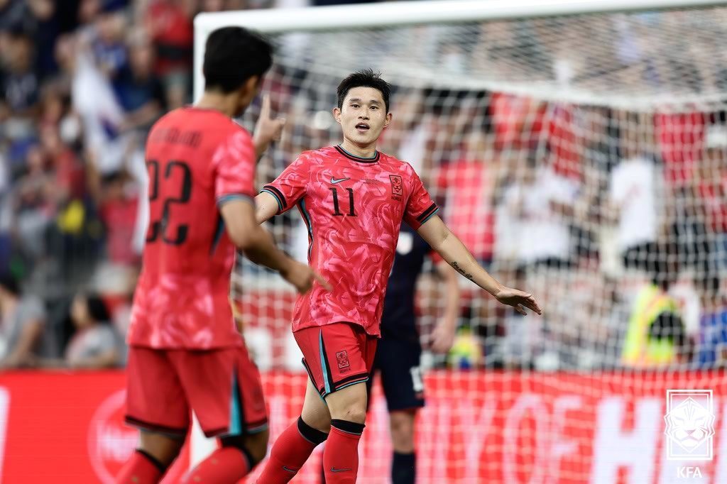 본문 이미지 - 커리어 첫 월드컵 본선 진출 희망을 이어가고 있는 이동경. 꿈을 이루러면 지금에 안주해선 안 된다.  &#40;대한축구협회 제공&#41;
