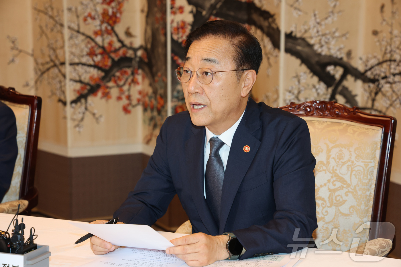 (서울=뉴스1) 임세영 기자 = 김윤덕 국토교통부 장관이 7일 서울 종로구 정부서울청사에서 열린 부동산관계장관회의에서 발언을 하고 있다. 2025.9.7/뉴스1