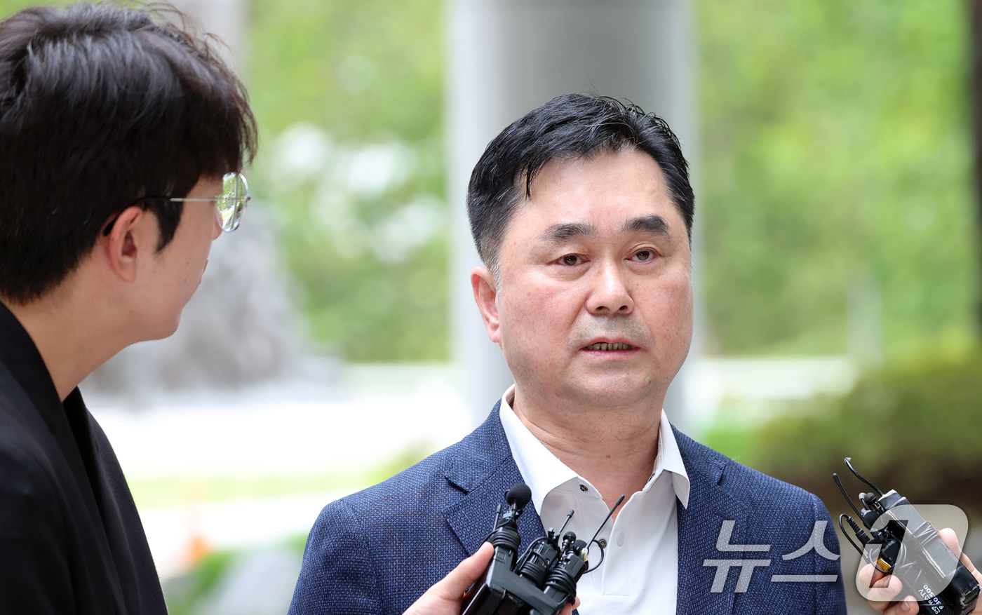 (서울=뉴스1) 김명섭 기자 = 김종민 무소속 의원이 7일 오후 서울 서초동 서울고등검찰청에 마련된 내란 특별검사팀 사무실에 참고인 신분으로 출석하고 있다.  2025.9.7/뉴스 …