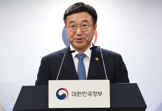 정부 "지방선거 가짜뉴스·허위사실 무관용…공무원 줄서기 엄단"