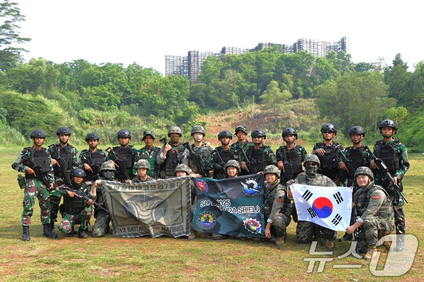 (서울=뉴스1) = 해병대는 지난 5일까지 인도네시아 자카르타 남부 자와바랏 일대에서 미국, 인도네시아 자카르타 남부 자와바랏 일대에서 미국, 인도네시아 등 다국적군과 함께 '25 …