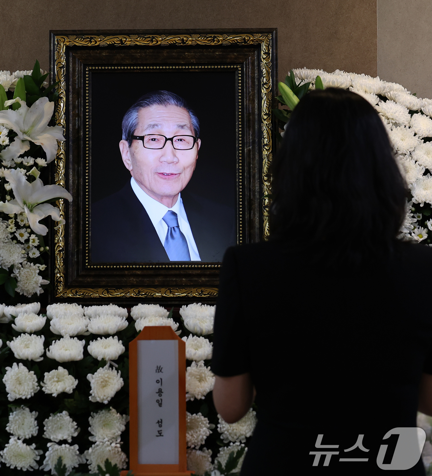 (서울=뉴스1) 오대일 기자 = 프로야구 출범에 주도적인 역할을 맡은 이용일 전 한국야구위원회(KBO) 총재 직무대행이 7일 향년 94세의 일기로 별세했다. KBO는 8일 "이용일 …