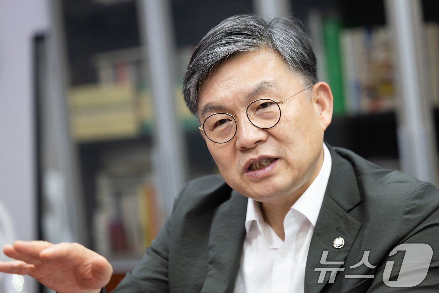 본문 이미지 - 국회 보건복지위원회 소속인 김윤 더불어민주당 의원(이천시 지역위원장) ⓒ 뉴스1 유승관 기자