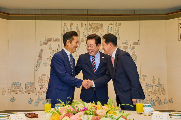 수도권·충청·부울경 "與 다수 당선"…野텃밭 TK도 오차범위 내 [갤럽]