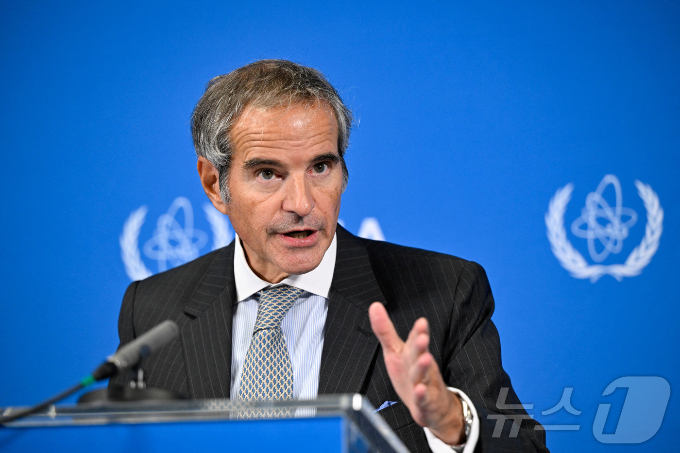 (비엔나 로이터=뉴스1) 강서연 기자 = 라파엘 그로시 국제원자력기구(IAEA) 사무총장이 8일(현지시간) 오스트리아 비엔나에서 열리는 IAEA 분기별 이사회 개막일에 기자회견을 …