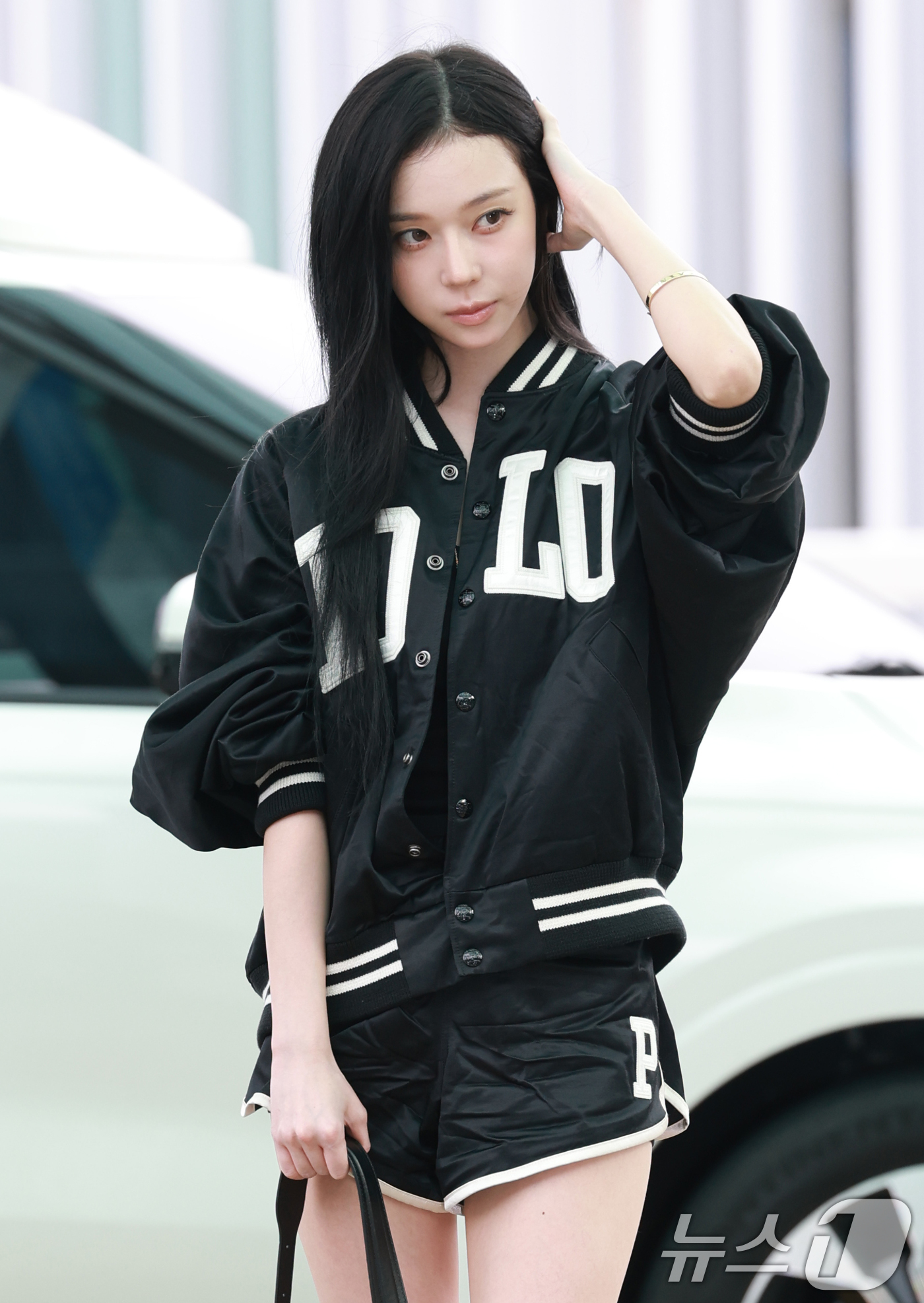 (인천공항=뉴스1) 권현진 기자 = 에스파 윈터가 해외 일정을 위해 9일 오전 인천국제공항을 통해 미국 뉴욕으로 출국하고 있다. 2025.9.9/뉴스1