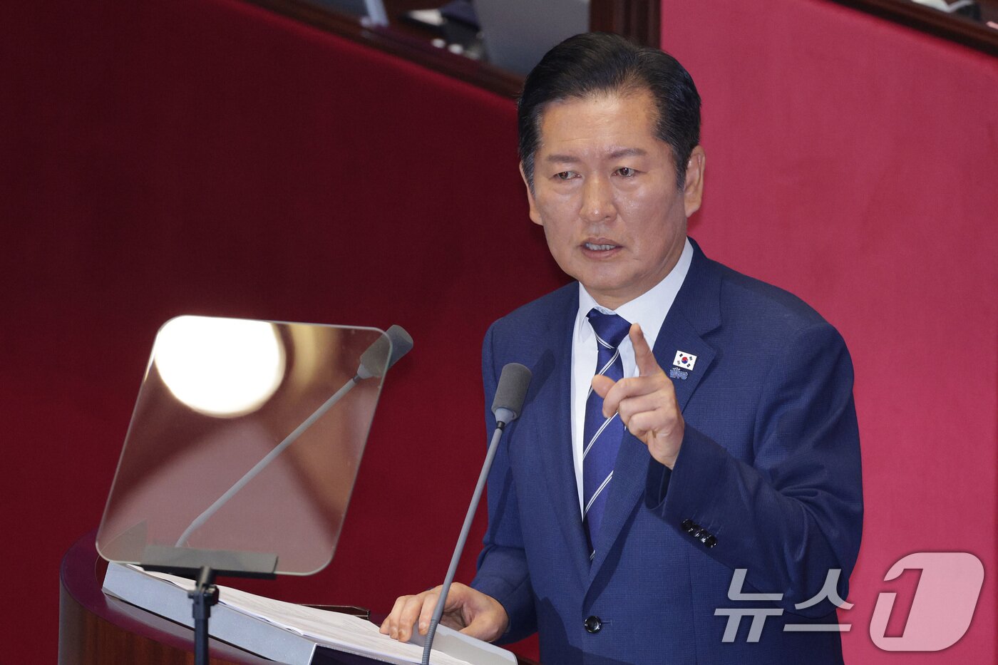 본문 이미지 - 정청래 더불어민주당 대표가 9일 오전 서울 여의도 국회에서 열린 제429회국회&#40;정기회&#41; 제2차 본회의에서 국정에 관한 교섭단체 대표연설을 하고 있다. 2025.9.9/뉴스1 ⓒ News1 신웅수 기자