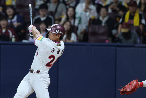 "송성문, 내년 MLB 36경기서 타율 0.251"…팬그래프닷컴 예상