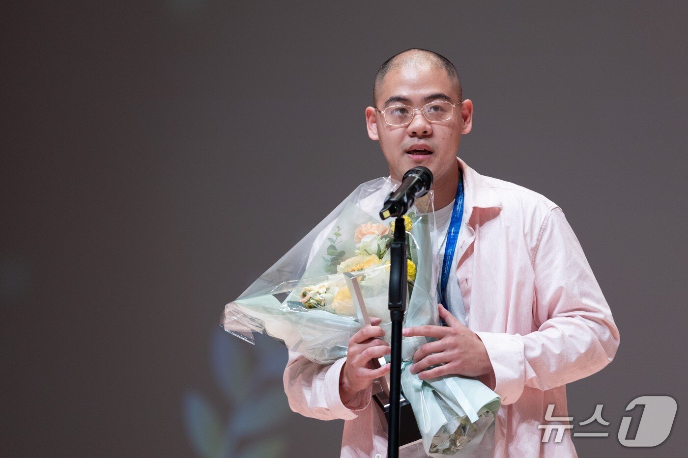 본문 이미지 - 염승호 감독, 뉴탤런트 대상.(제천국제음악영화제 조직위 제공. 재판매 및 DB금지)/뉴스1  
