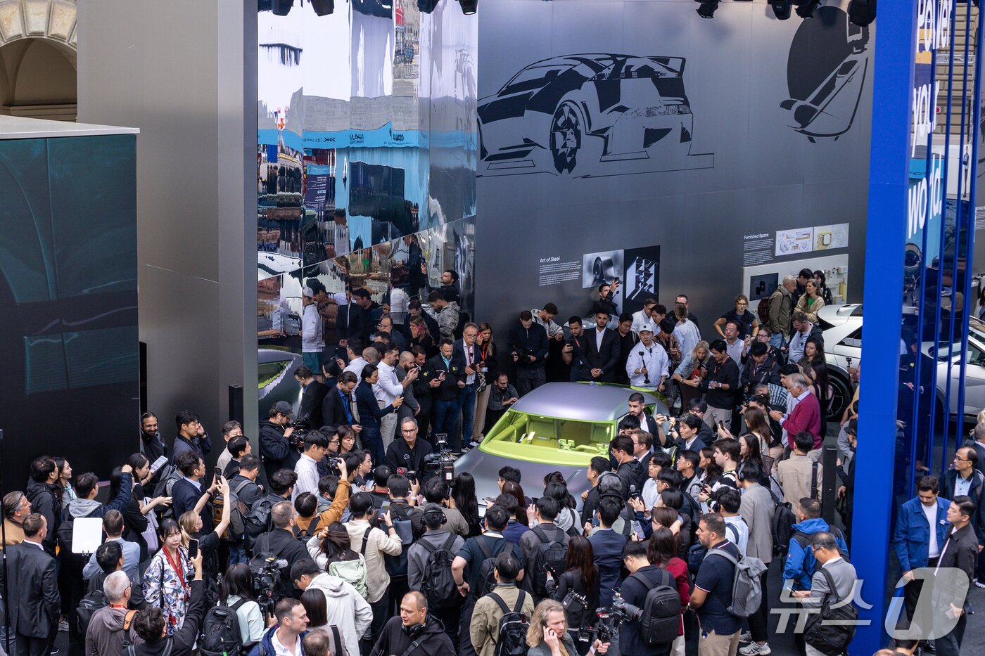 본문 이미지 - 현대차의 IAA 모빌리티 2025 오픈 스페이스 전시관.&#40;현대차 제공&#41; 