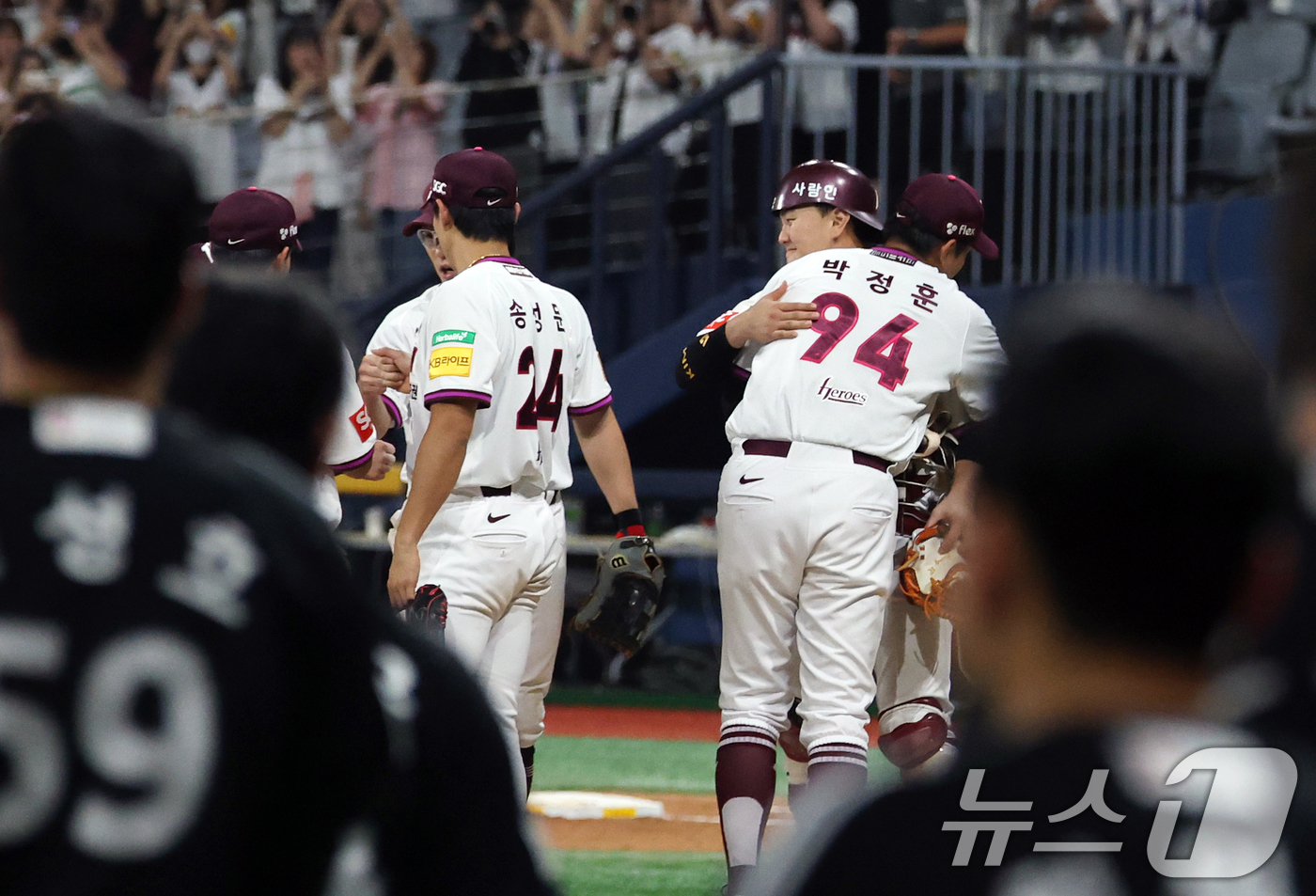 (서울=뉴스1) 오대일 기자 = 9일 오후 서울 구로구 고척스카이돔에서 열린 프로야구 '2025 신한 SOL뱅크 KBO 리그' LG 트윈스와 키움 히어로즈의 경기에서 3이닝 1탈삼 …