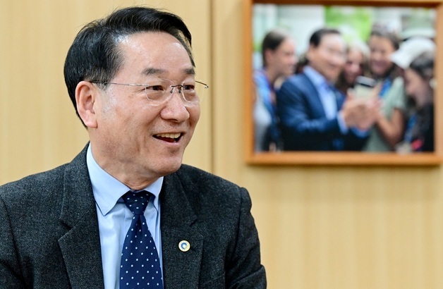 [신년 인터뷰] 유정복 인천시장 "위기의 대한민국, 시민과 함께 해답 만들겠다"