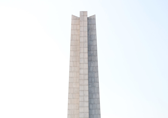 현충탑 참배 마친 이재명 대통령