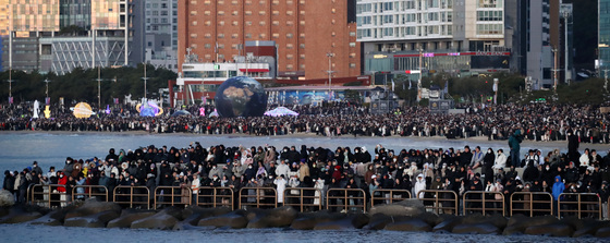 해운대해수욕장 해돋이 인파