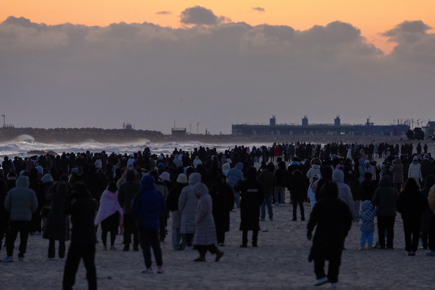 동해 망상해변 해맞이 인파