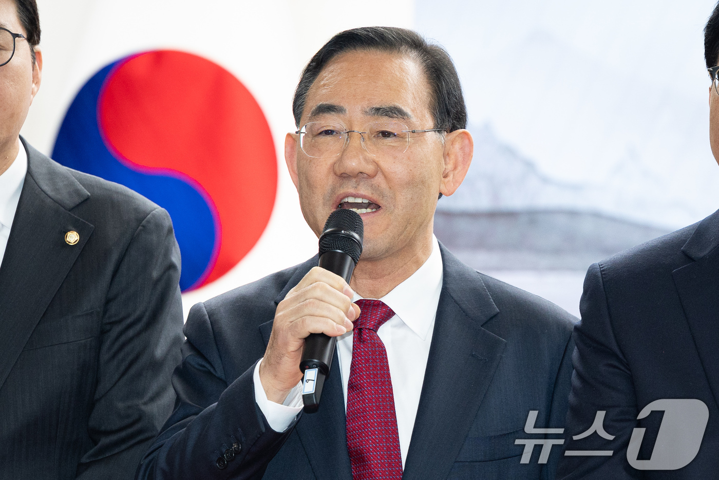 (서울=뉴스1) 유승관 기자 = 주호영 국회 부의장이 1일 서울 여의도 당사에서 열린 2026 국민의힘 신년인사회에서 인사말을 하고 있다. 2026.1.1/뉴스1