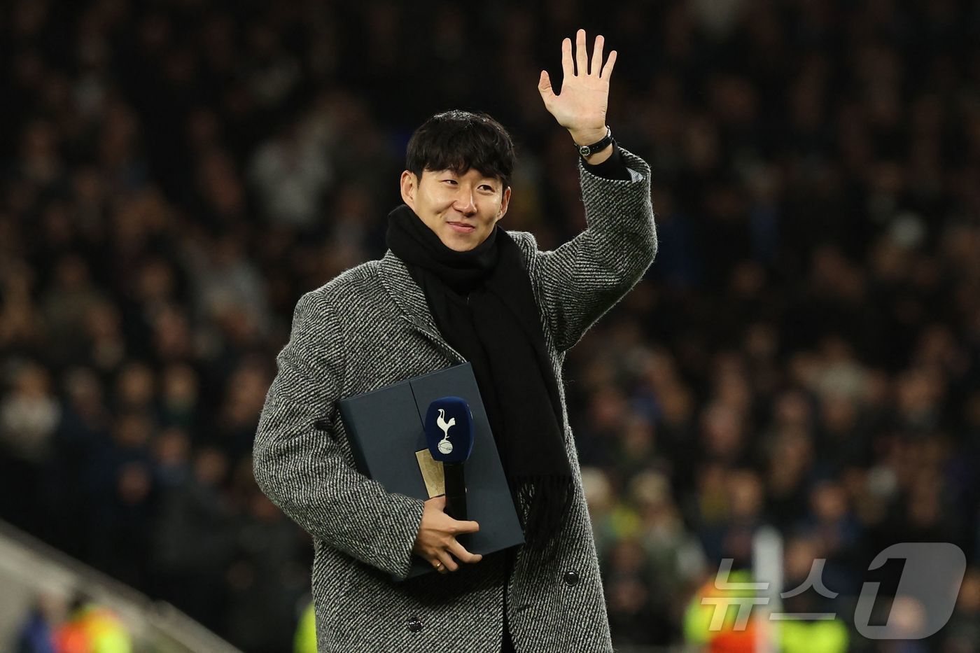 본문 이미지 - 10년 동안 뛰던 EPL을 떠난 손흥민 ⓒ AFP=뉴스1