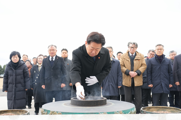 오영훈 제주지사, 역사의 현장서 새해 일정 시작