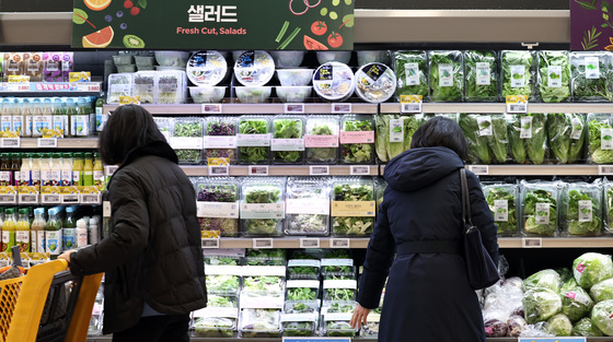 "물가 2%라는데 왜 비쌀까"…10개 중 4개 품목, 5년새 20% 이상↑