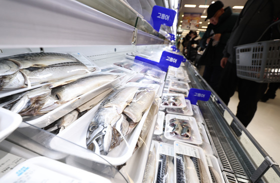 '국민생선 옛말?' 고등어 가격 '껑충'