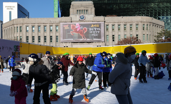 '붉은 말' 기운 받아 힘껏 달려요!