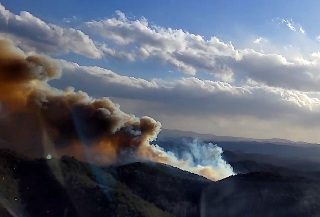 윤호중 장관 "경북 의성군 산불 화재, 조기 진화에 총력"
