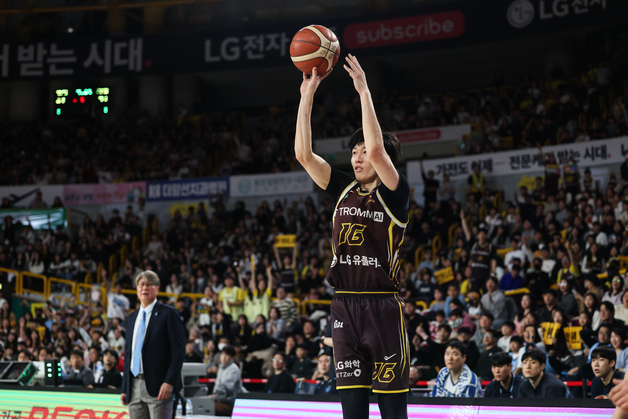타마요 없어도 강한 선두 LG, 소노 완파…KCC 6연패 부진
