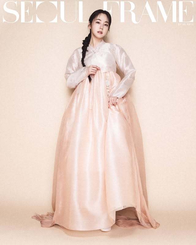 본문 이미지 - 안소희 SNS