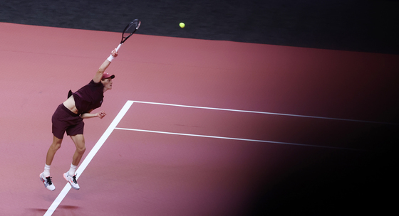 코트 위 황제의 공격