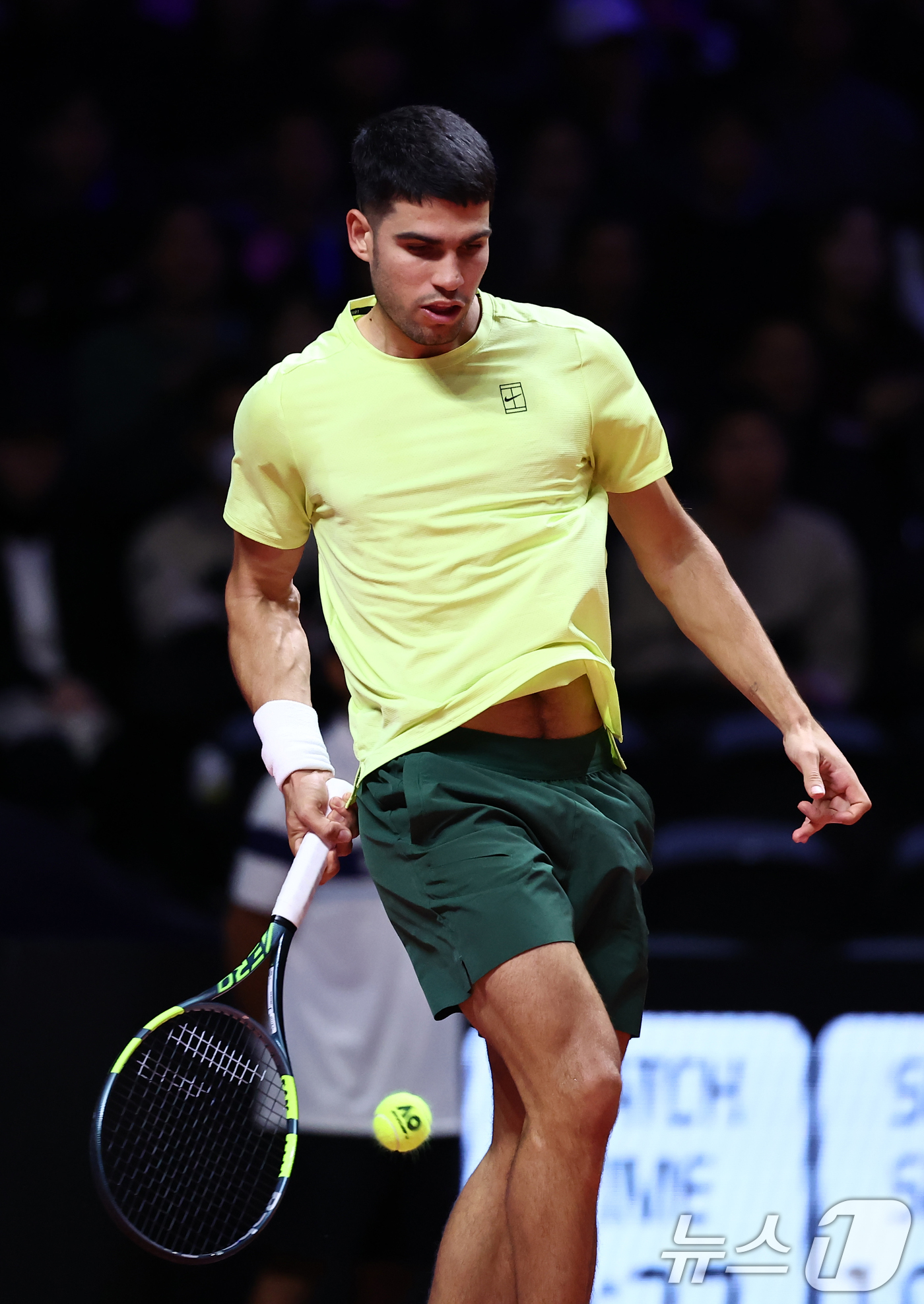 (인천=뉴스1) 김민지 기자 = 카를로스 알카라스가 10일 오후 인천 중구 인스파이어 아레나에서 열린 '현대카드 슈퍼매치 14'에서 얀니크 신네르와 경기를 치르고 있다. 2026. …