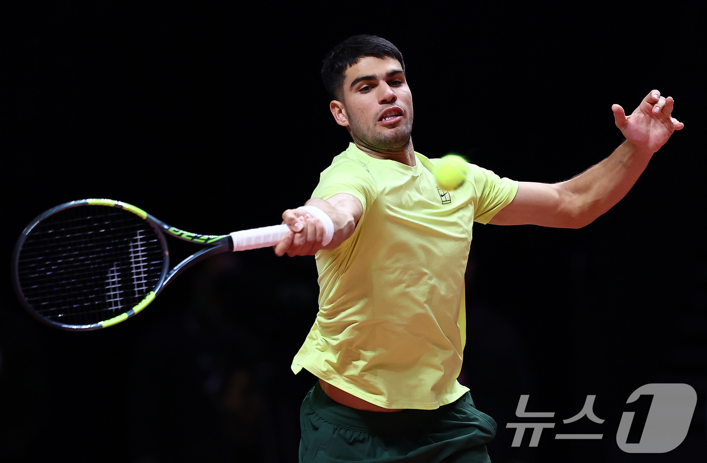 (인천=뉴스1) 김민지 기자 = 카를로스 알카라스가 10일 오후 인천 중구 인스파이어 아레나에서 열린 '현대카드 슈퍼매치 14'에서 얀니크 신네르와 경기를 치르고 있다. 2026. …