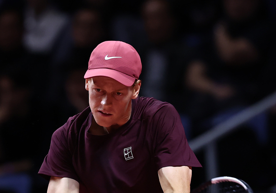 공격하는 얀니크 신네르