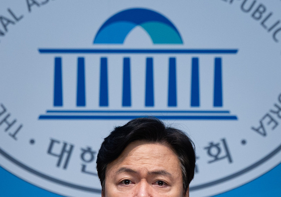 현안 브리핑하는 김현정 민주당 원내대변인