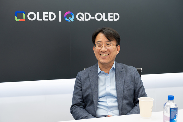 이청 삼성D 사장 "中과 OLED 격차 커…IT향 매출 20~30% 성장"