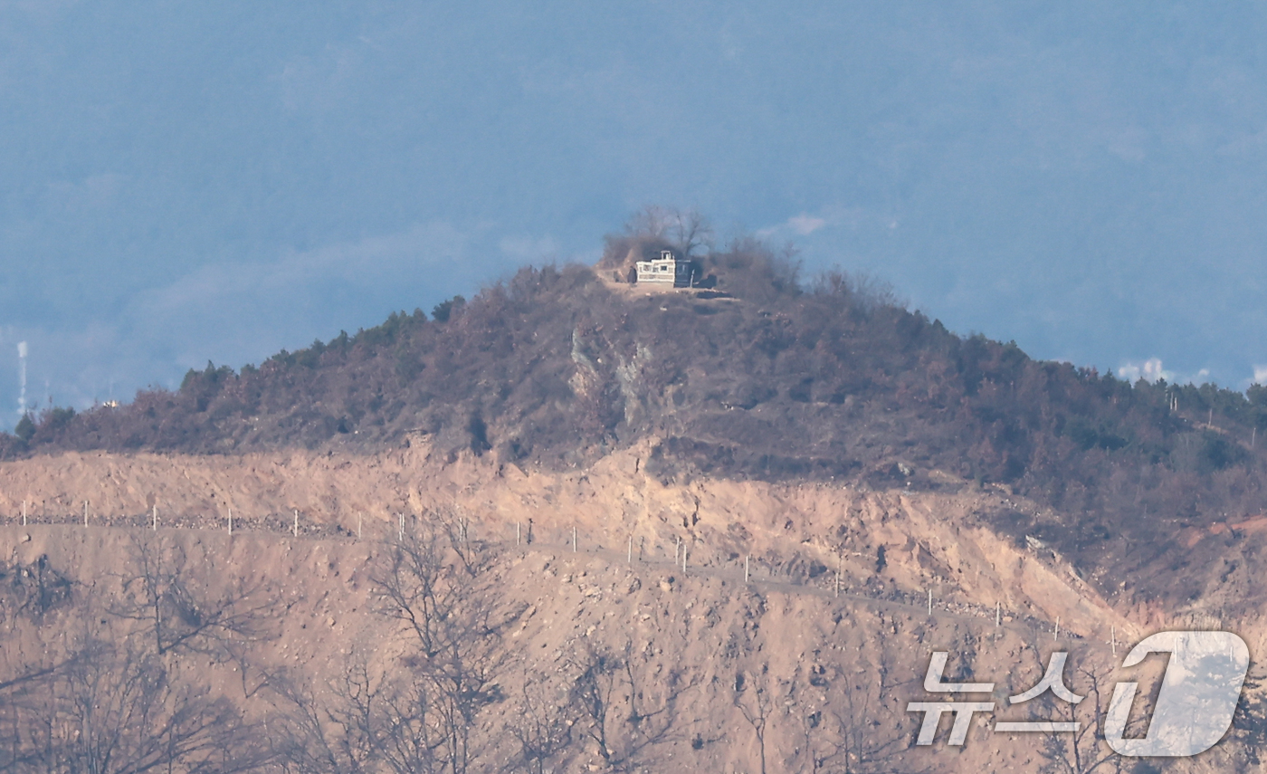 (파주=뉴스1) 김도우 기자 = 북한의 무인기 침투 주장과 관련해 김여정 북한 노동당 부부장은 11일 "무인기를 운용한 적이 없다"는 한국 국방부의 입장 발표를 유의하겠다고 밝히면 …