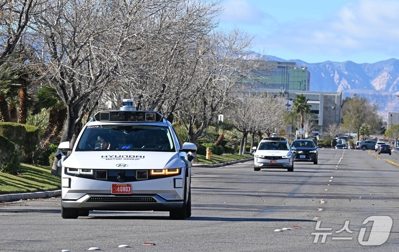 본문 이미지 - 모셔널 아이오닉 5 로보택시 (현대차그룹 제공) 