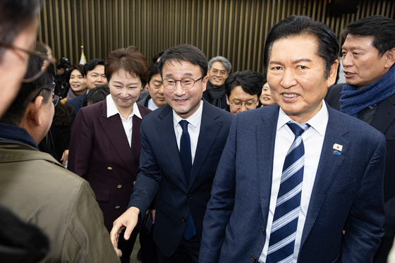 정청래 "1인1표제 즉시 재추진…중수청법 정책의총 열 것"