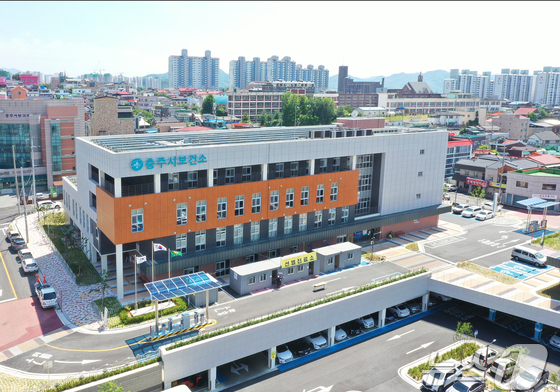 충주시, 안과·무릎 인공관절 의료비 지원…최대 240만원