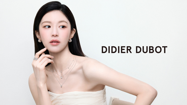 디디에 두보X고윤정, 새해 첫 신제품 '26 SS 미스 두' 공개