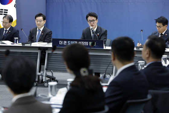 김민석 국무총리, 5개처·원안위 업무보고 모두 발언