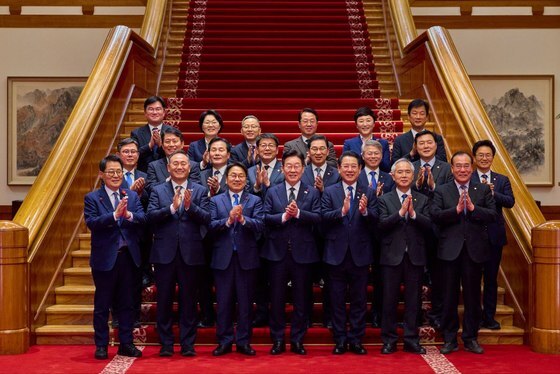 "국제미술품 거래자유구역 지정…외국인전용 카지노업 허가도"