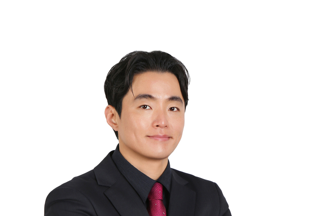 부산 아이파크, '40대 젊은 축구행정가' 김홍섭 신임 단장 선임