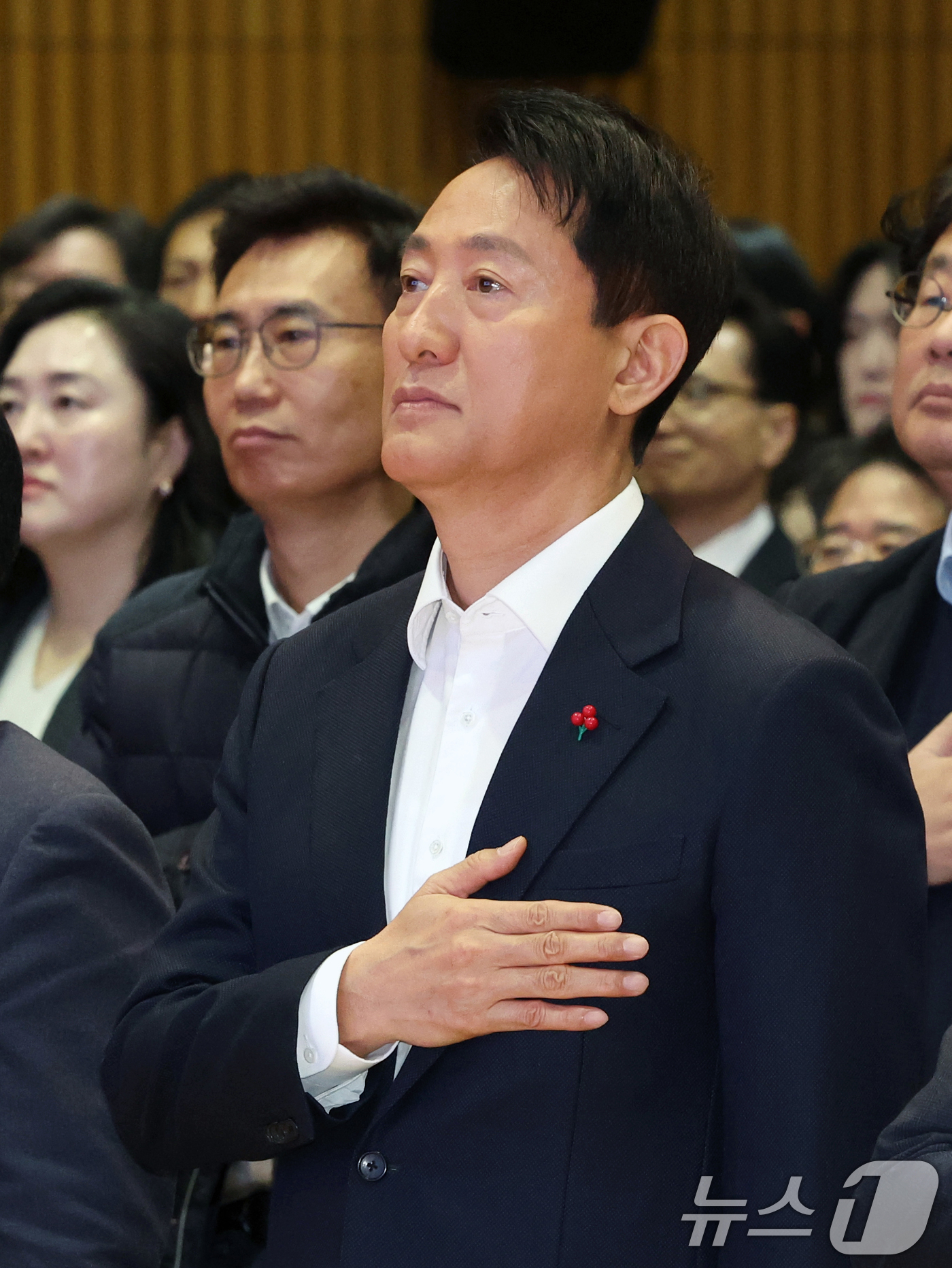 (서울=뉴스1) 황기선 기자 = 오세훈 서울시장이 12일 오전 서울시청 다목적홀에서 열린 '2026년 신년 직원조례'에서 특강을 하고 있다. 2026.1.12/뉴스1