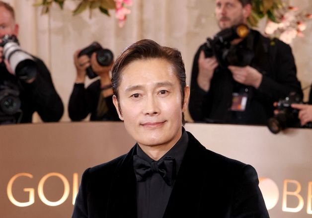 '어쩔수' 이병헌, 美 골든글로브 수상 불발…티모시 샬라메 남우주연상