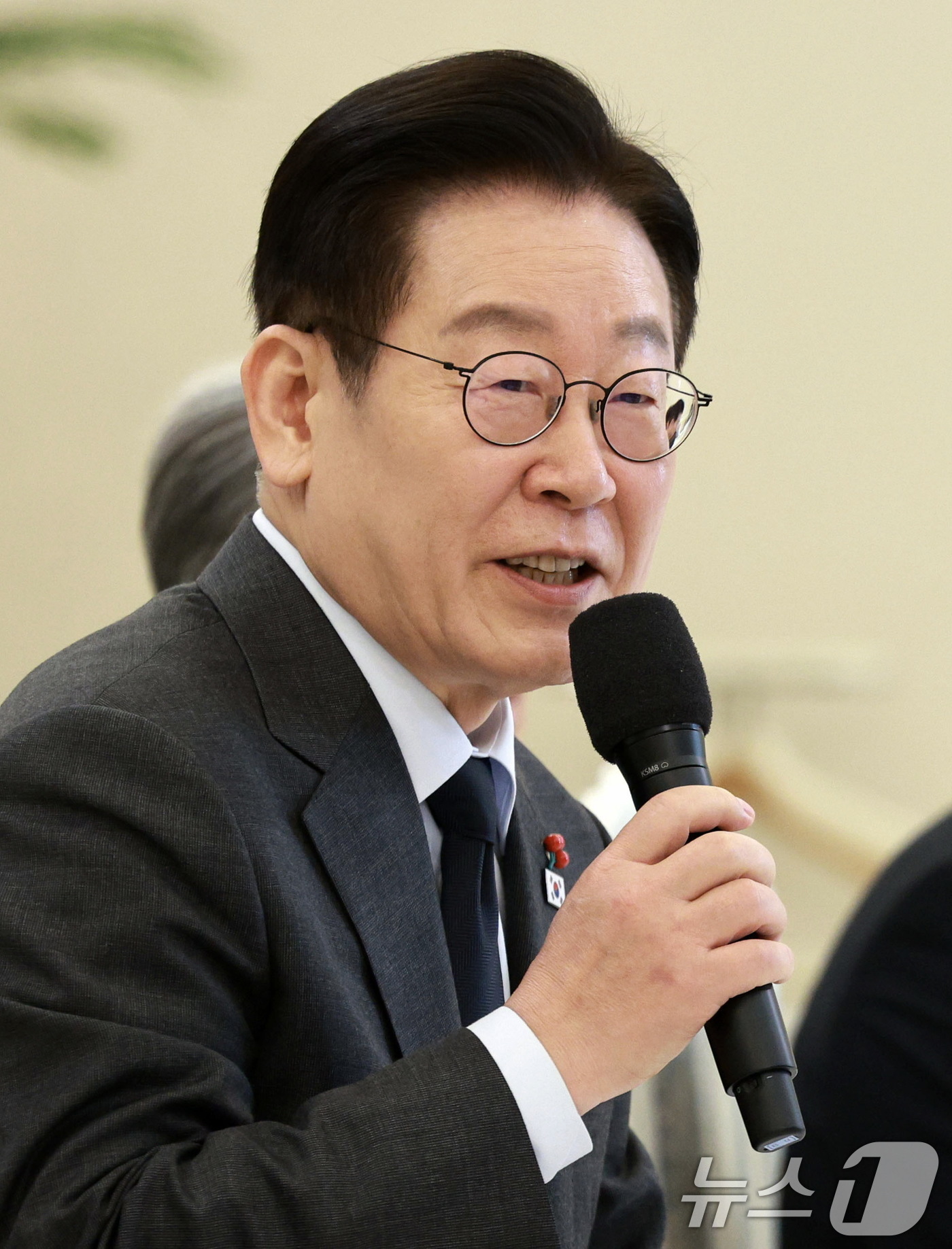 (서울=뉴스1) 이재명 기자 = 이재명 대통령이 12일 청와대에서 열린 종교지도자 초청 오찬간담회에서 발언하고 있다. (청와대통신사진기자단) 2026.1.12/뉴스1