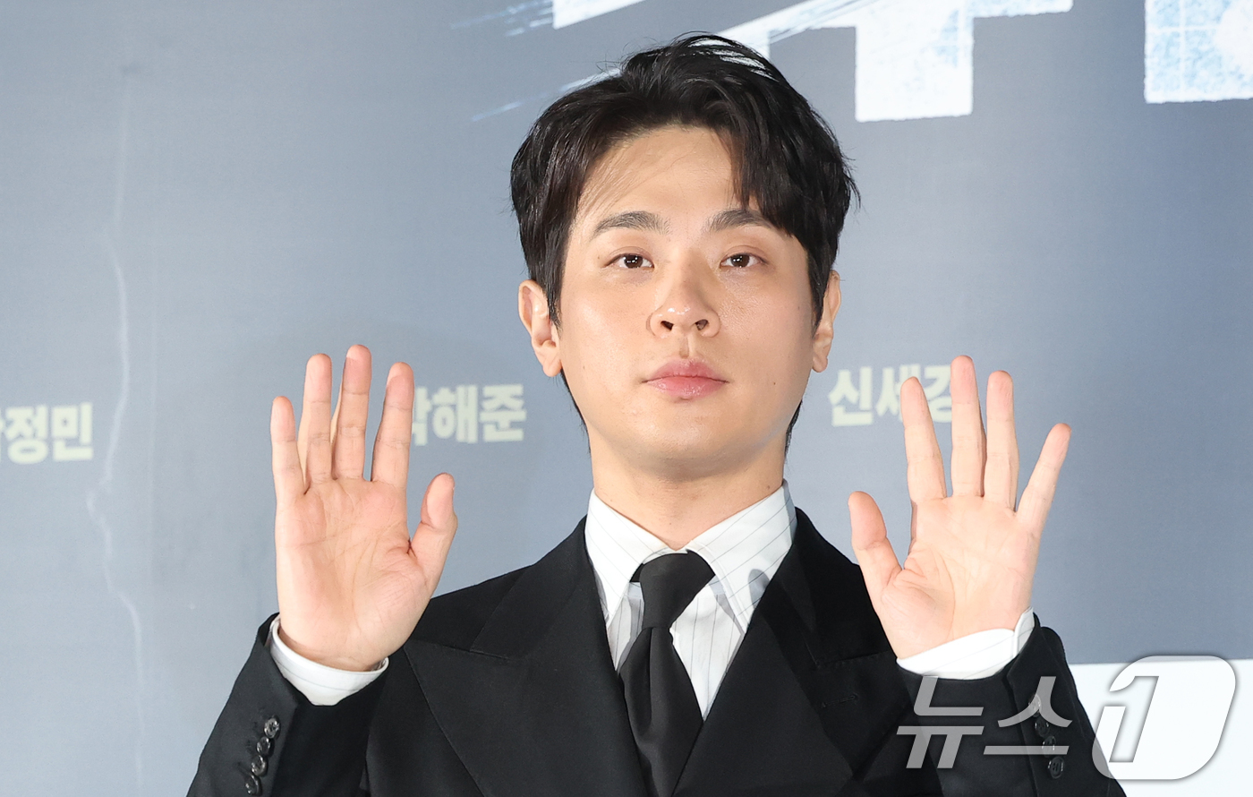 (서울=뉴스1) 권현진 기자 = 배우 박정민이 12일 서울 광진구 롯데시네마 건대입구에서 열린 영화 '휴민트‘(감독 류승완) 제작보고회에 참석해 포즈를 취하고 있다.'휴민트'는 비 …