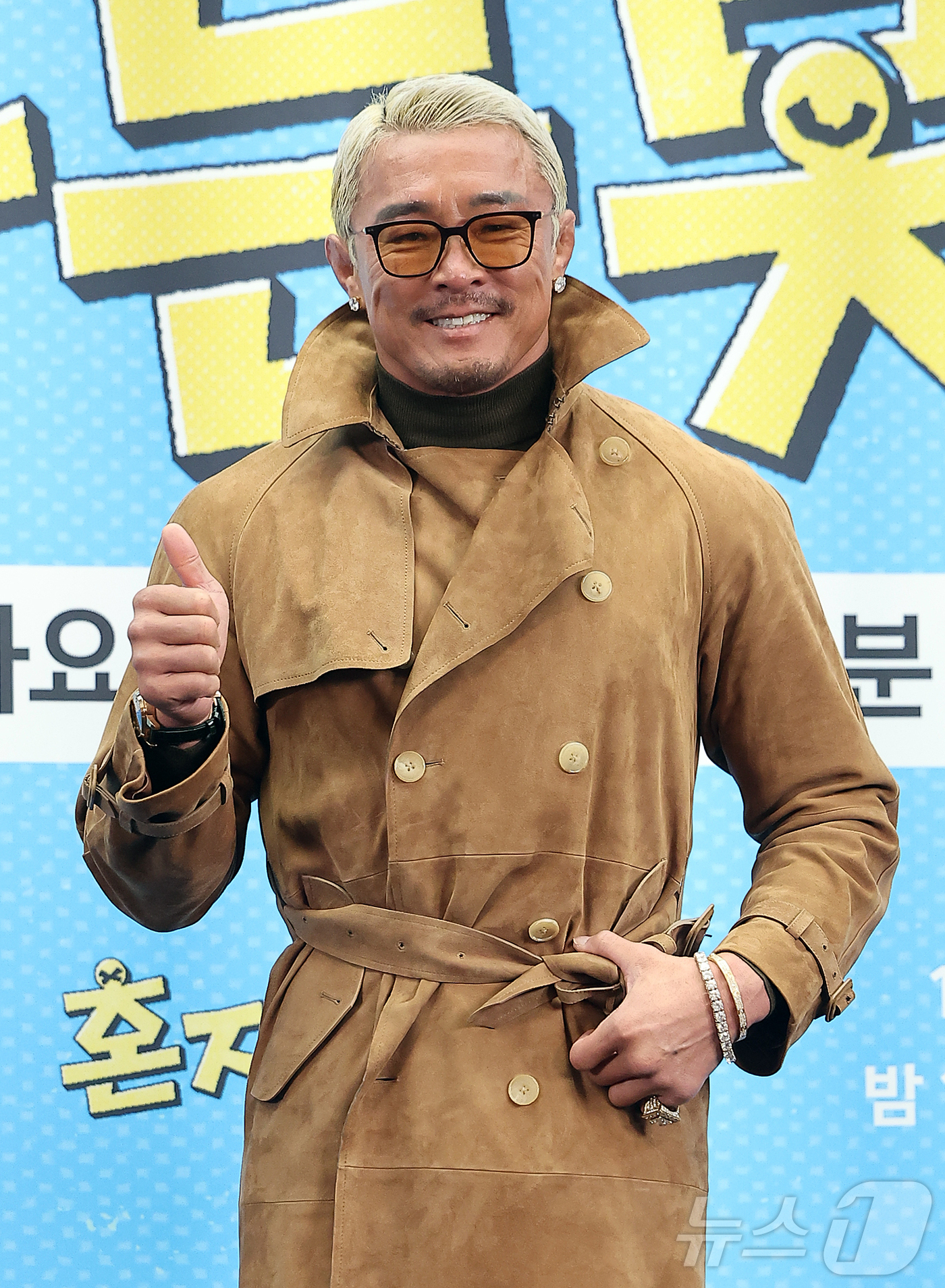 (서울=뉴스1) 김진환 기자 = 방송인 겸 격투기 선수 추성훈이 12일 오후 서울 마포구 스탠포드호텔코리아에서 열린 JTBC ‘혼자는 못 해’ 제작발표회에 참석해 포즈를 취하고 있 …