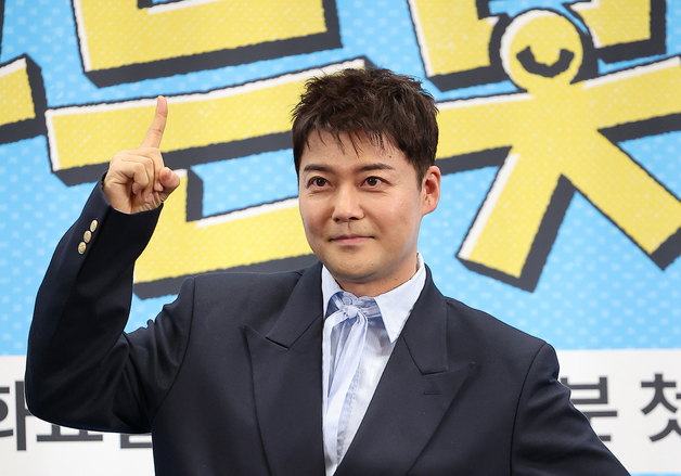 '혼자는못해' 전현무 "뉴미디어 각광받는 추성훈·이수지…배우고 싶어 출연"