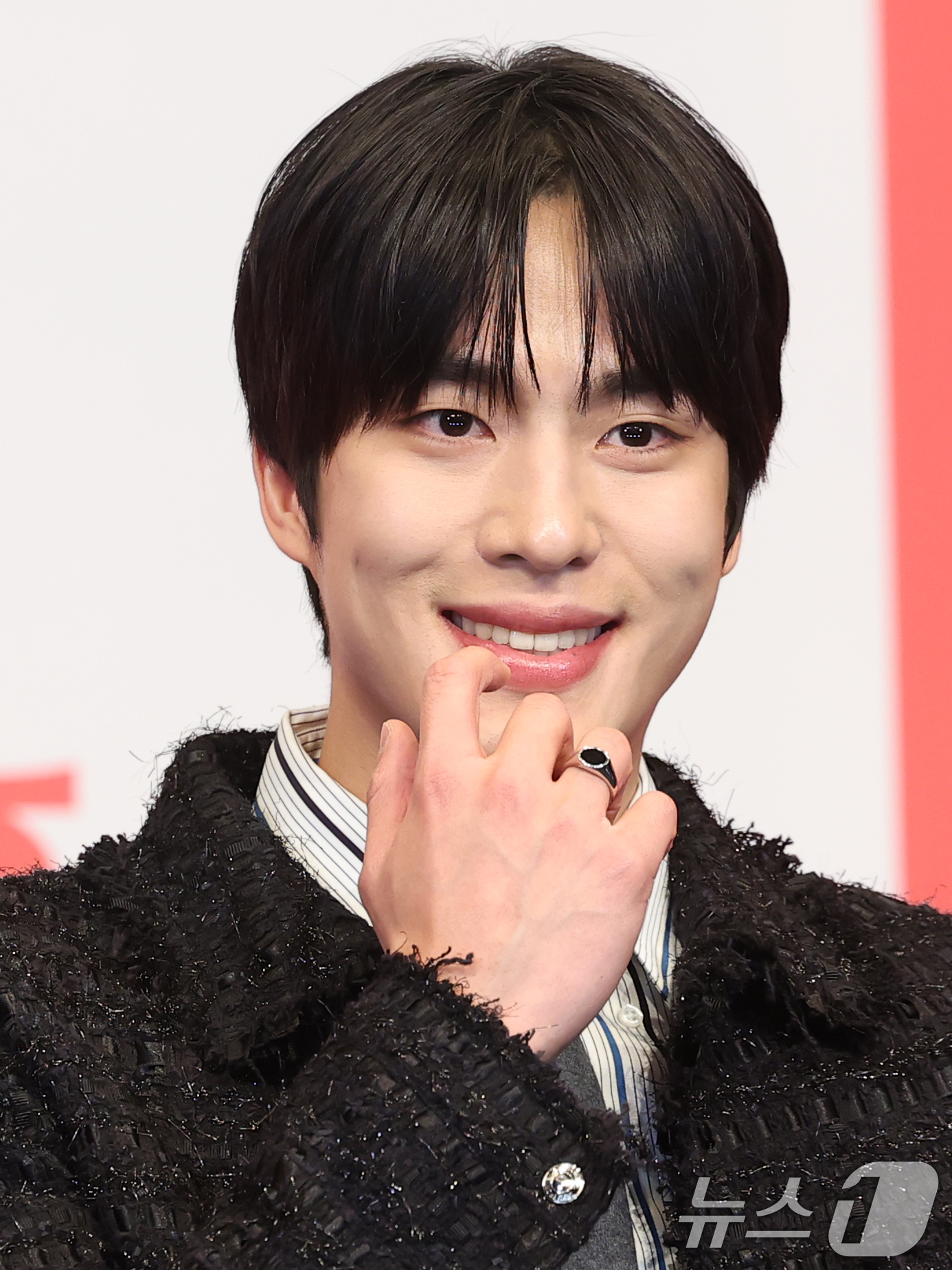 (서울=뉴스1) 권현진 기자 = 배우 조한결이 12일 서울 구로구 더링크 호텔에서 열린 tvN 새 토일드라마 ‘언더커버 미쓰홍’(연출 박선호/극본 문현경) 제작발표회에 참석해 포즈 …