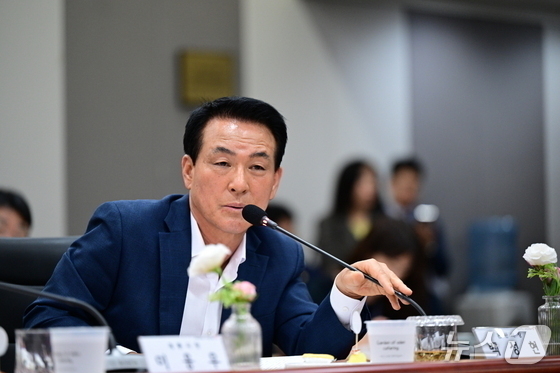 검찰, 백성현 논산시장 재판 넘겨…명절 금품 제공 혐의